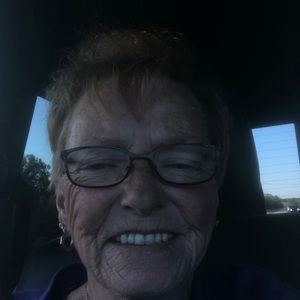 Meet your Posher, Connie